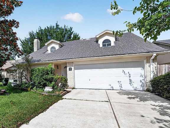 4th image of 1119 Pinecroft Dr
