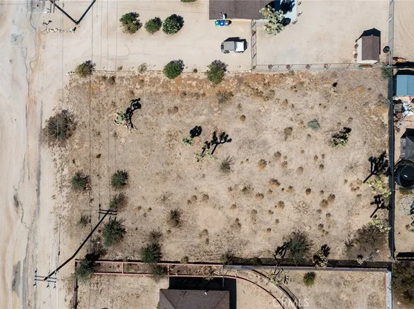 57106 Crestview Dr, Yucca Valley, CA 92284