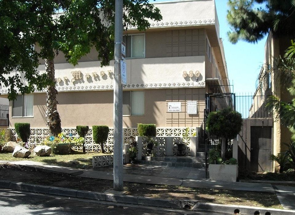 1st image of 880 Victor Ave APT 12