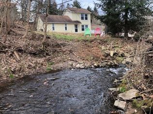5 Pine Creek Ln, York, PA 17404