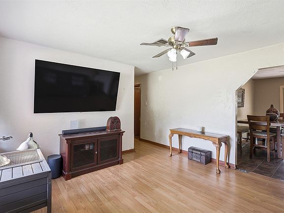 3rd image of 10024 Fm 563 Rd