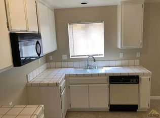 6201 Martinique Ct, Bakersfield, CA 93313