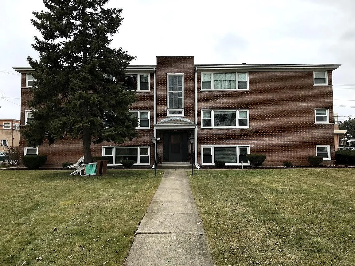 8916 N Wisner St — Photo 1