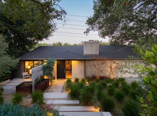 1515 Descanso Dr, La Canada Flintridge, CA 91011