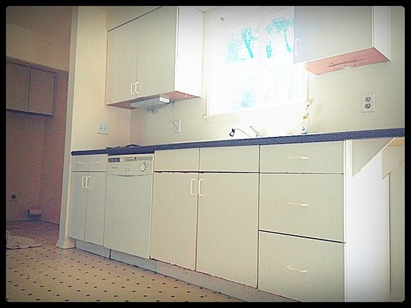 5th image of 1212 Norpoint Way NE