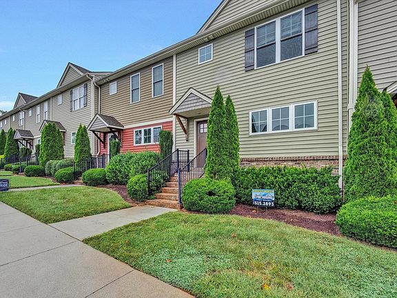 2nd image of 1224 Commonwealth Cir
