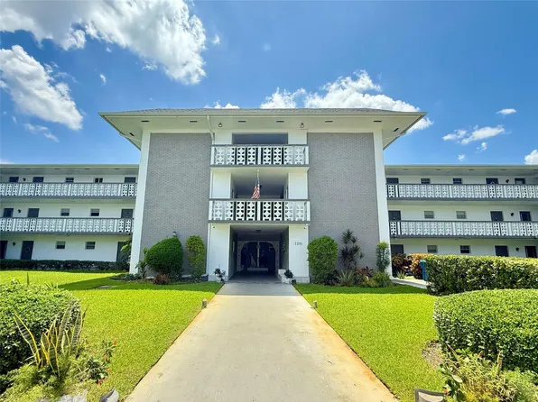 1201 Hillcrest Court #109, Hollywood, FL 33021