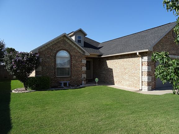 3rd image of 1408 Sweetgum Pl