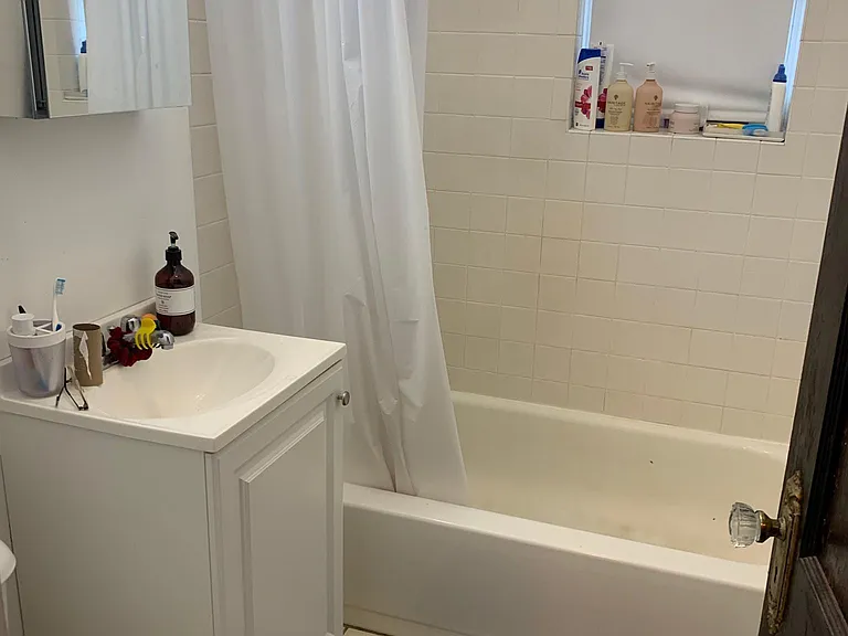 115 Norway St #18 — Photo 7