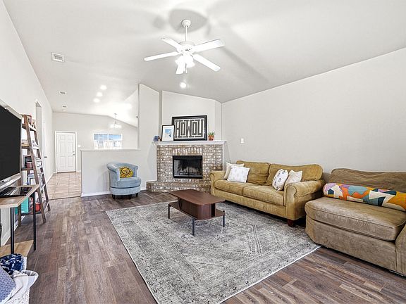 4th image of 6801 36th St