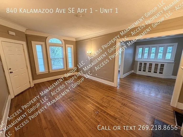 840 Kalamazoo Ave SE #1 — Photo 4