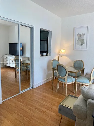820 Euclid Ave #203 Photo 1