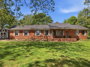 643 Beach Rd, Kirksey, KY 42054