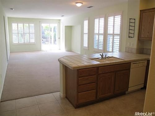4th image of 11 Grantley Pl