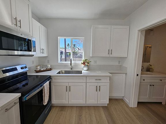 3rd image of 9300 Tamarack Ave #9298