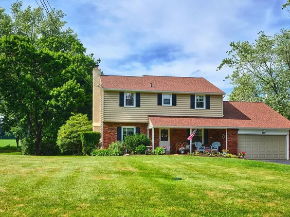 1007 Millstream Dr, Malvern, PA 19355