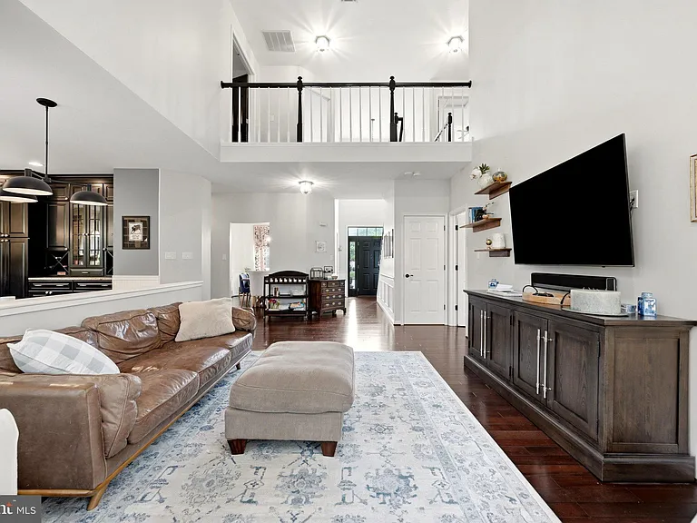 44218 Palladian Ct — Photo 17