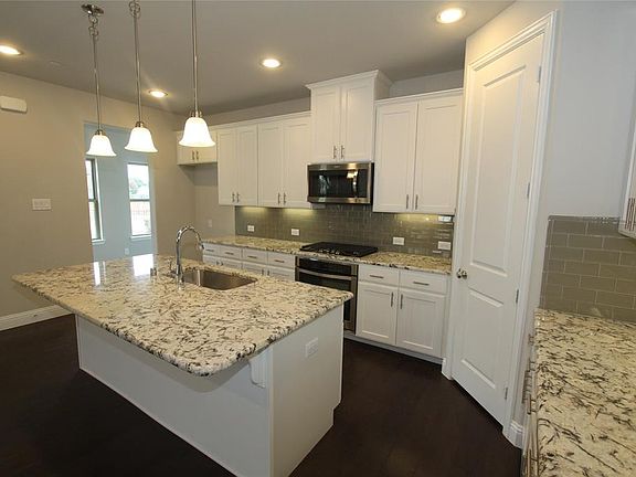 4th image of 3648 Harebell Dr