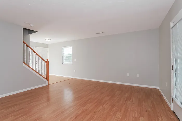 3 bed, 2.5 bath, 1550 sqft, $2,145 — Photo 2