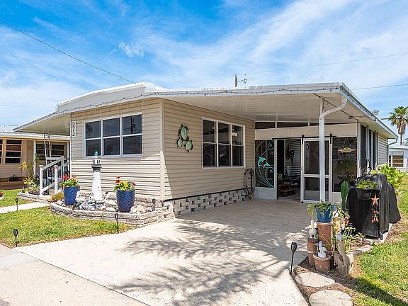 4th image of 1415 Main St Lot 273