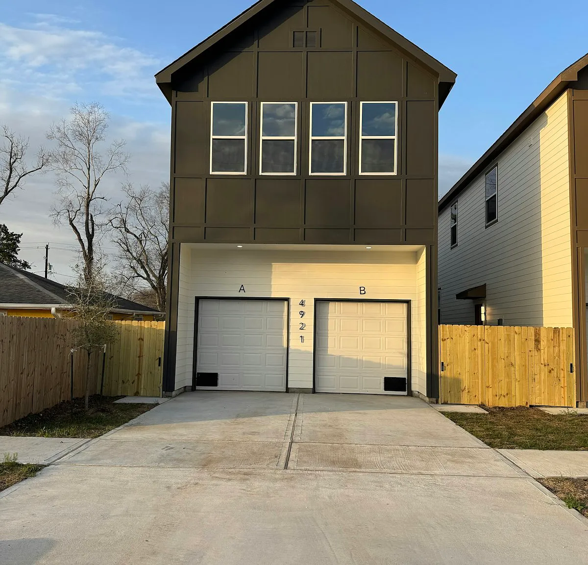 4921 Pederson Street, Unit A — Photo 4