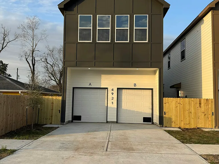 4921 Pederson St #A — Photo 4