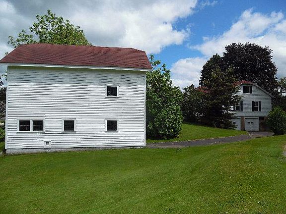 4th image of 2954 Route 394