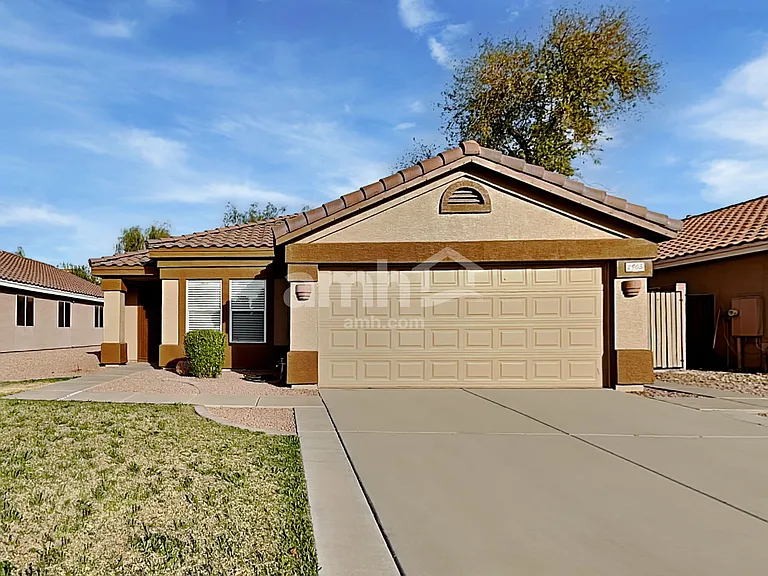 2903 S Channing — Photo 1
