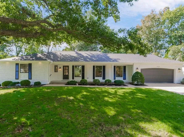 8326 Maple Ln, Overland Park, KS 66207