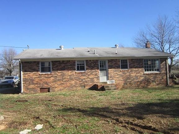 Small fence added for dogs 