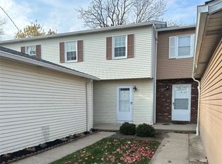 429 E Abbeyville Rd #11, Medina, OH 44256