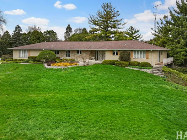 4914 3rd St, Winthrop Harbor, IL 60096