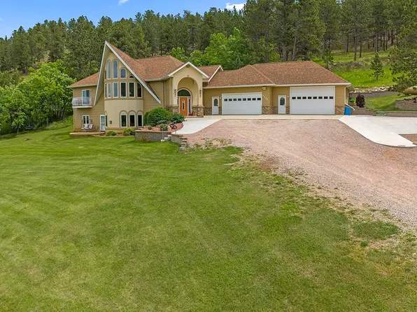 1133 Foothills Rd, Sturgis, SD 57785