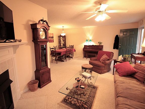 4th image of 200 Wexview Ln