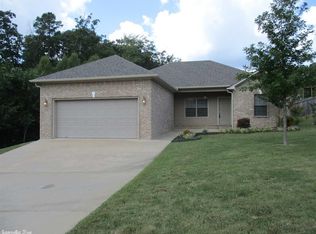 905 James Madison Dr, Benton, AR 72019
