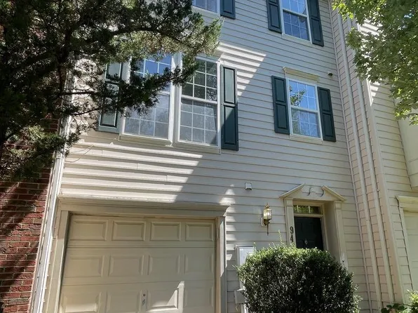 9424 Singleton Pl, Frederick, MD 21704