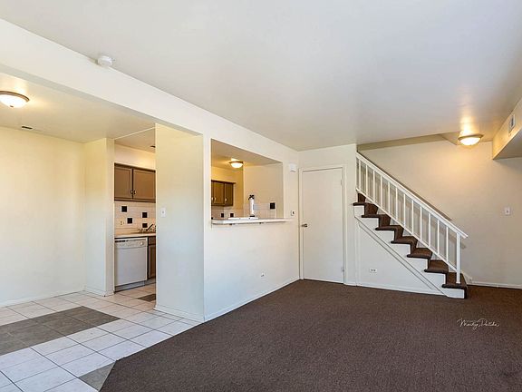 2nd image of 1301 N Glen Cir APT B