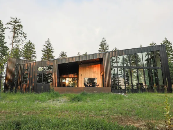 1112 Whitefish Village Dr, Whitefish, MT 59937