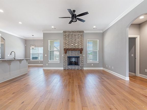3rd image of 5769 W Cane Hill Dr
