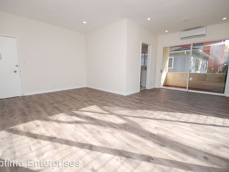1st image of 1148 N Formosa Ave APT 5
