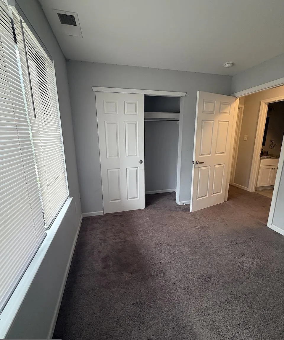 2 bed, 2.0 bath, 1032 sqft, $1,975 — Photo 2