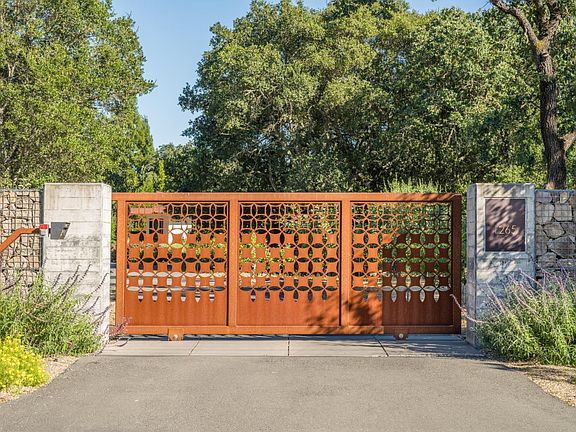 3rd image of 1265 Castle Road