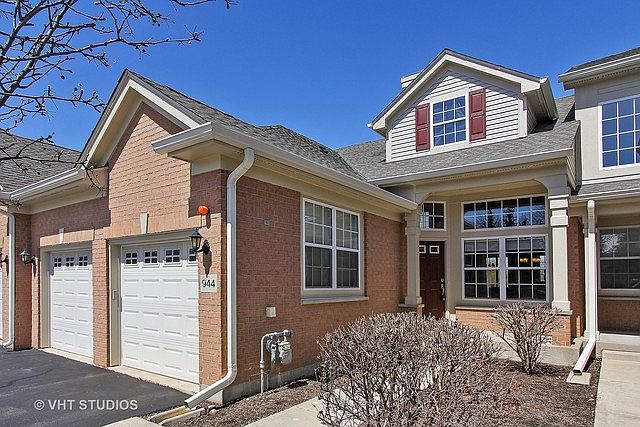 1st image of 944 Orchard Pond Ct