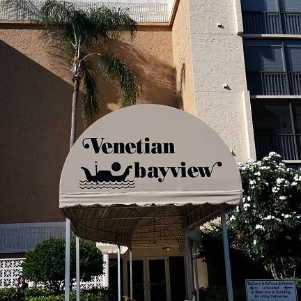 5th image of 555 Park Shore Dr