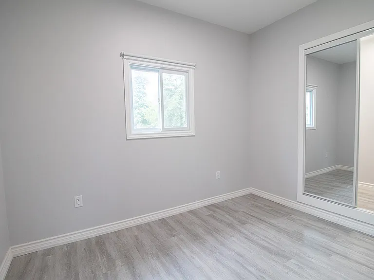 7 Sherwood Forest Trl — Photo 9