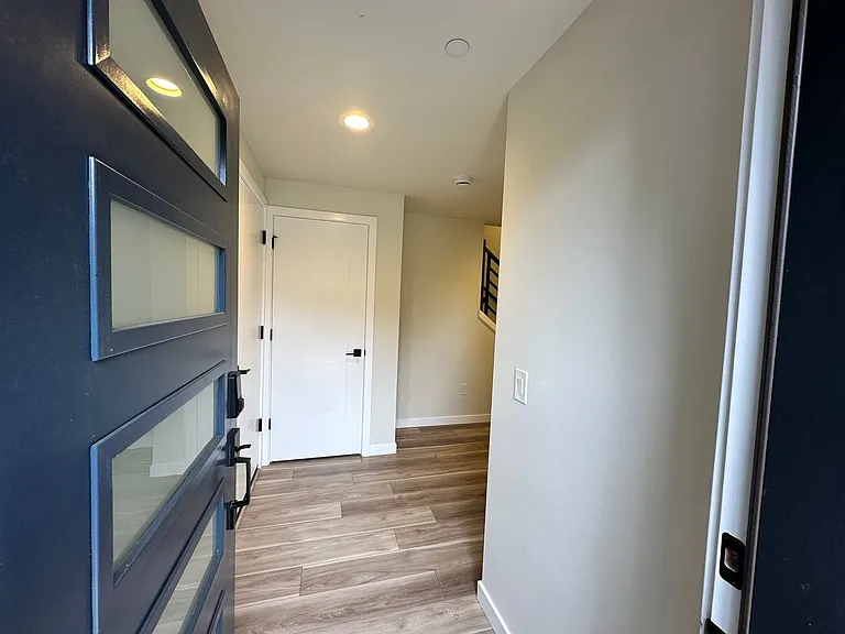 2527 Gibson Rd #D5 — Photo 4