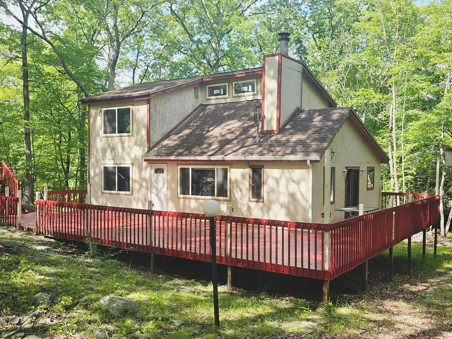 146 Clifton Dr photo 1