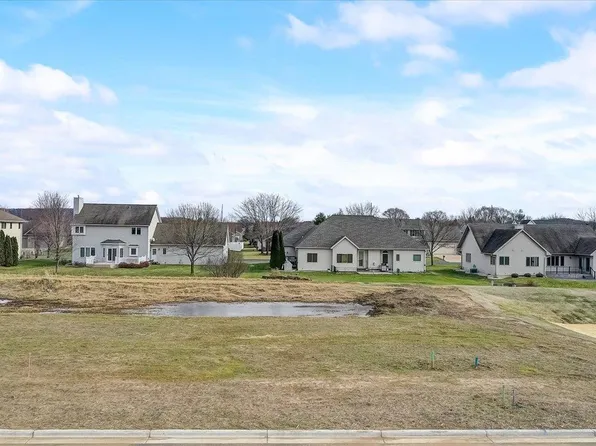 228 Cardinal Lane #105, Sauk City, WI 53583