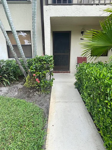4598 Lucerne Lakes Blvd #101 Photo 1