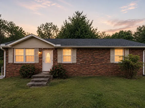 109 Phillips St, Charlotte, TN 37036